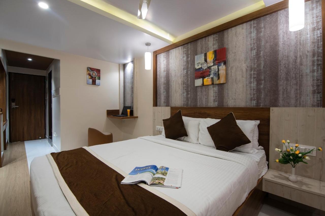 Hotel Monarch International Bangalore Eksteriør bilde