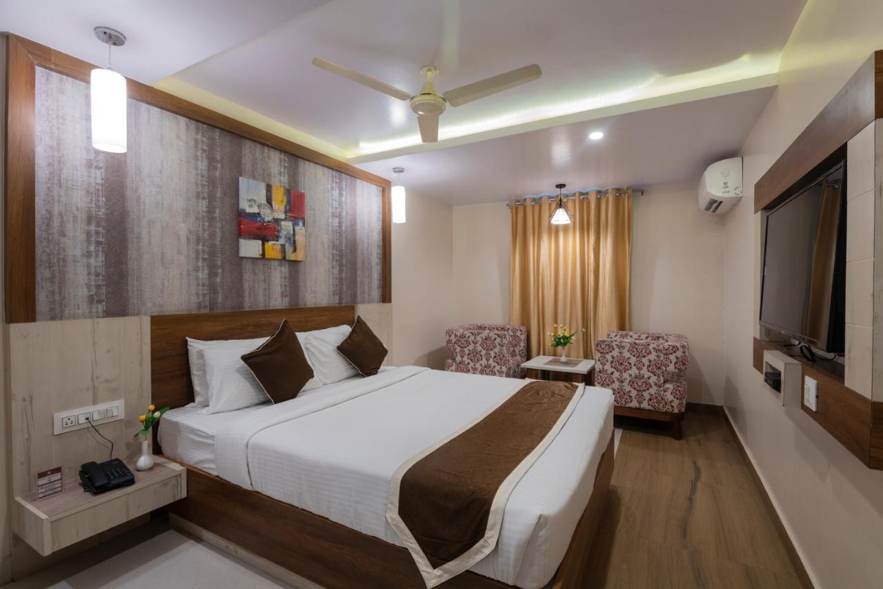 Hotel Monarch International Bangalore Eksteriør bilde