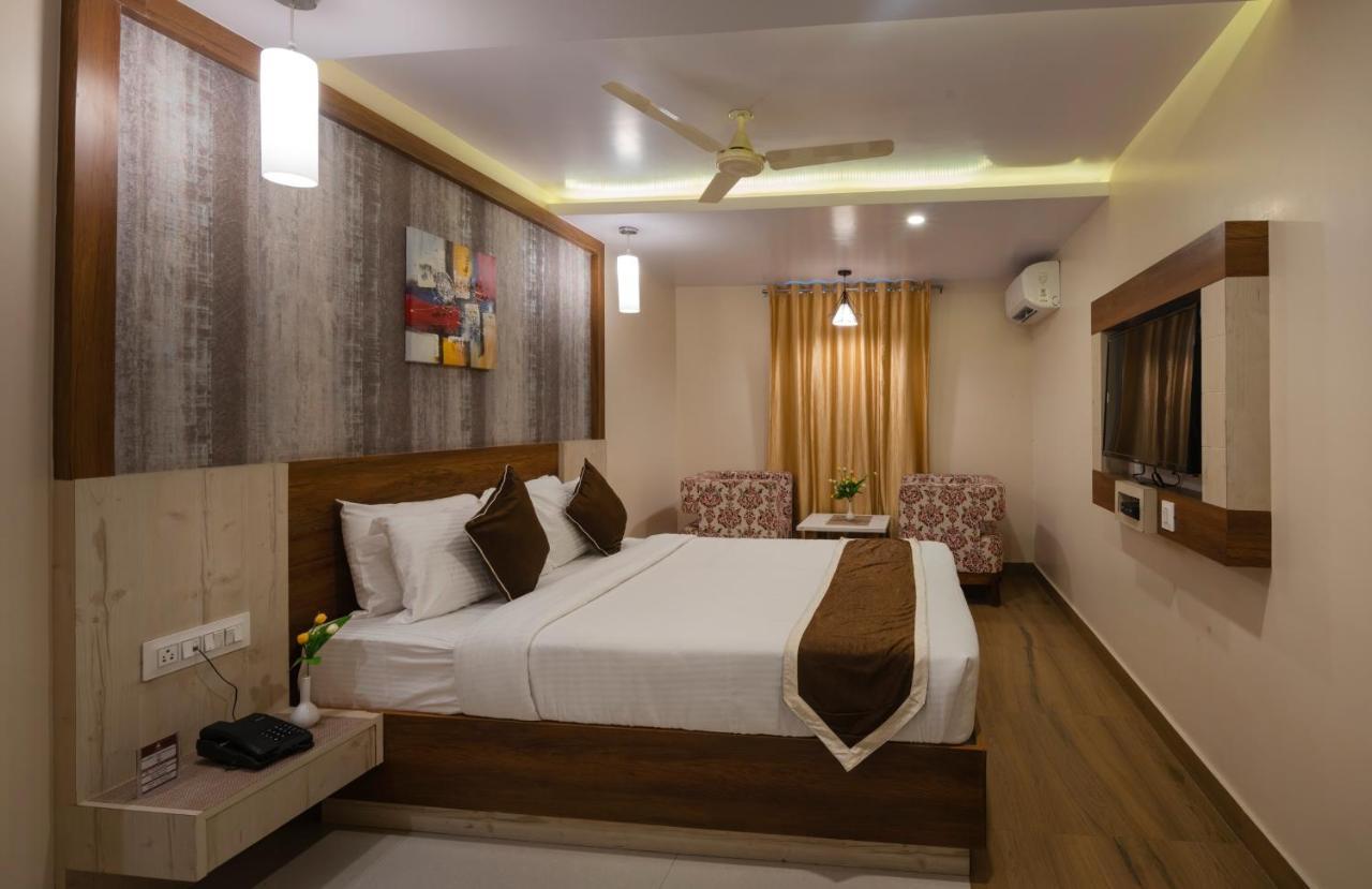 Hotel Monarch International Bangalore Eksteriør bilde