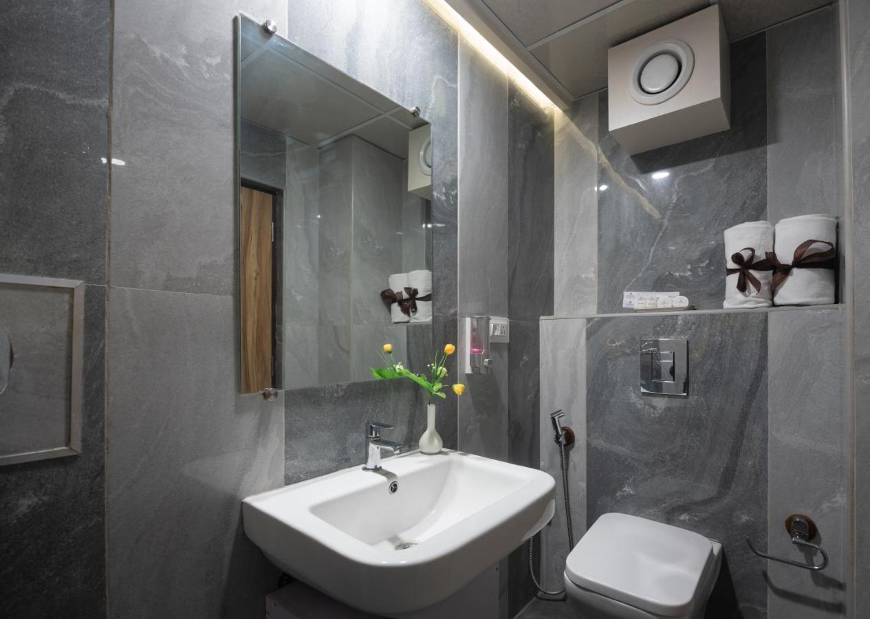 Hotel Monarch International Bangalore Eksteriør bilde