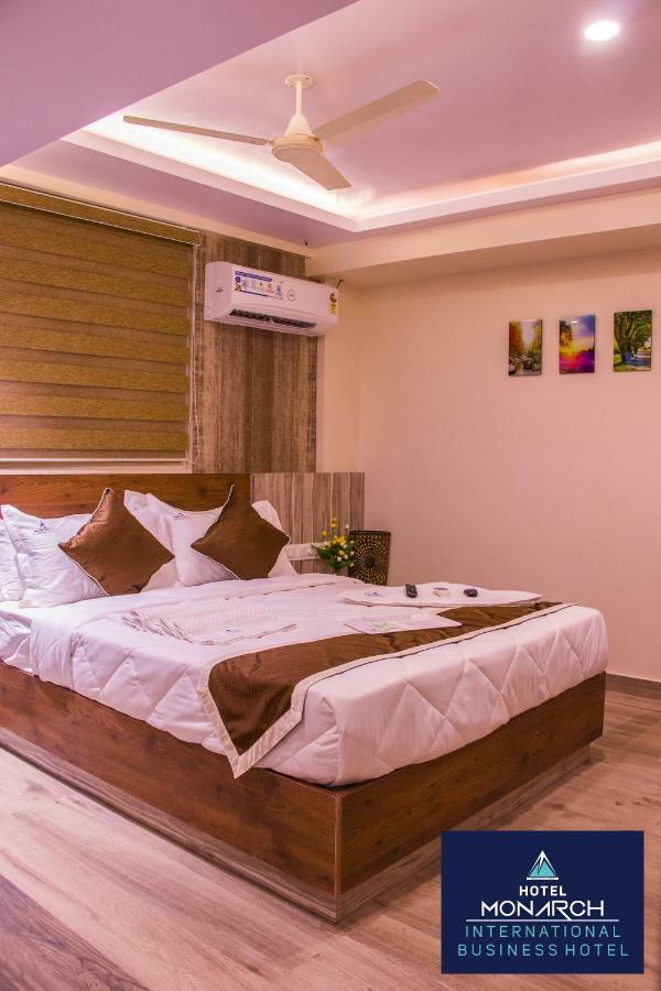 Hotel Monarch International Bangalore Eksteriør bilde