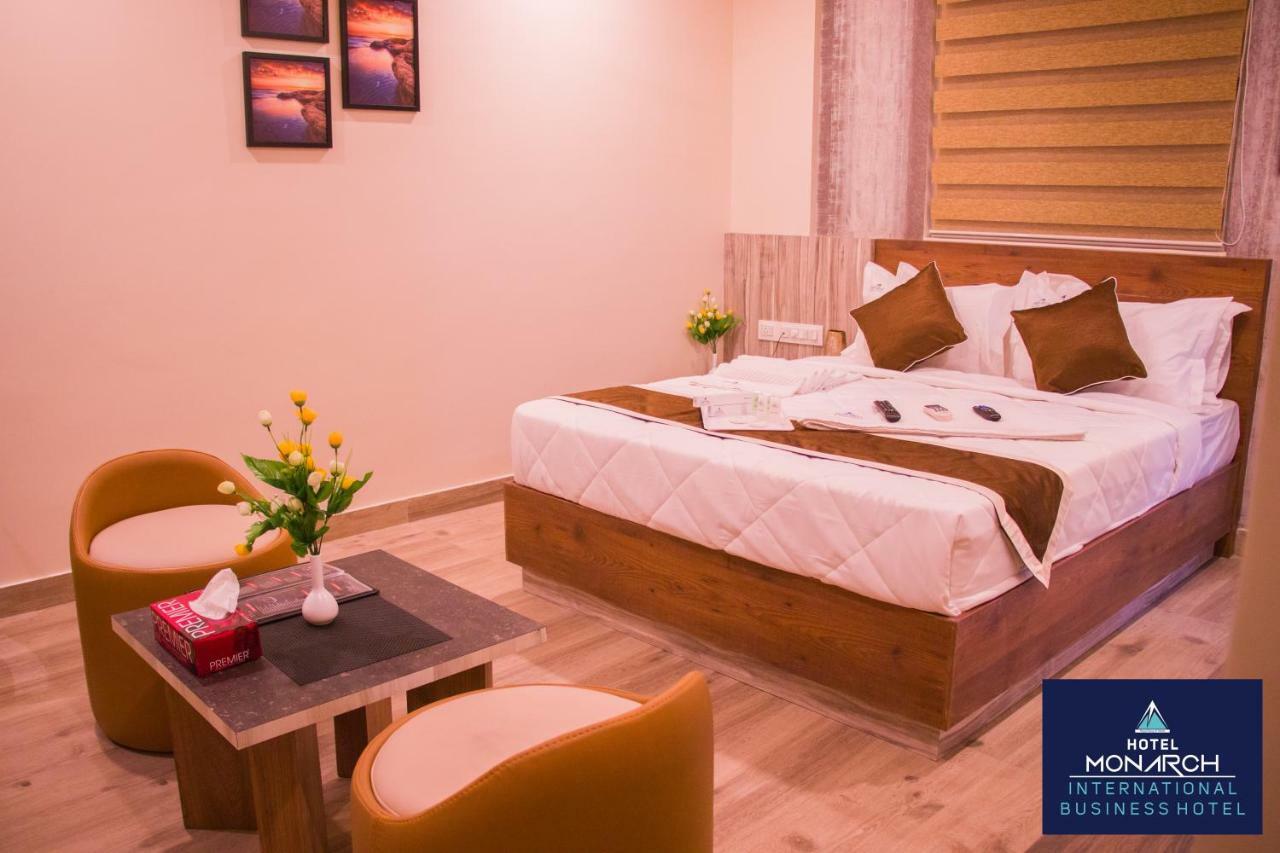 Hotel Monarch International Bangalore Eksteriør bilde